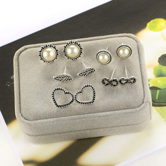 NEW 5 pairs stud earrings set - Picture 2 of 4